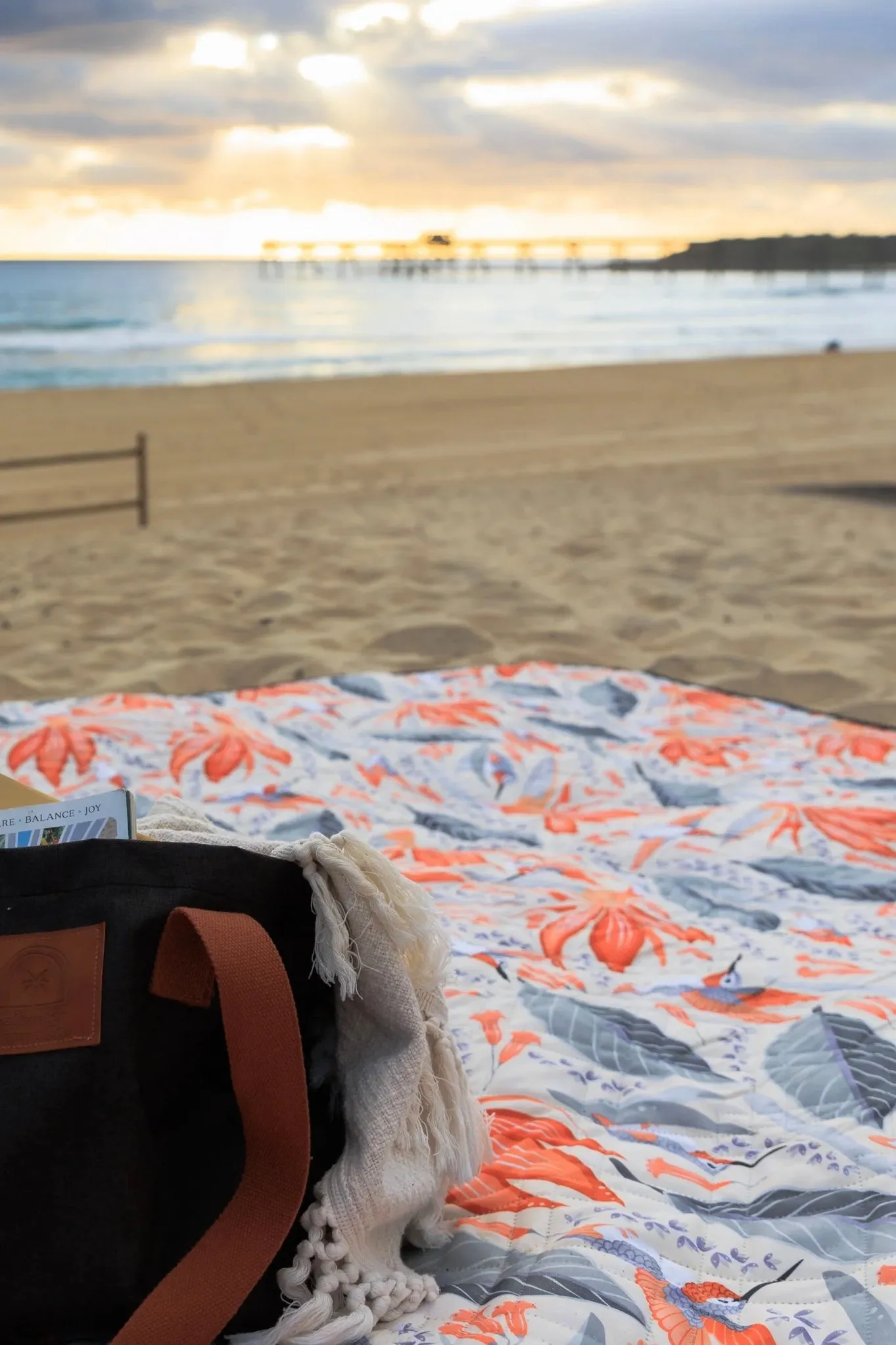 HUMMINGBIRD PICNIC RUG